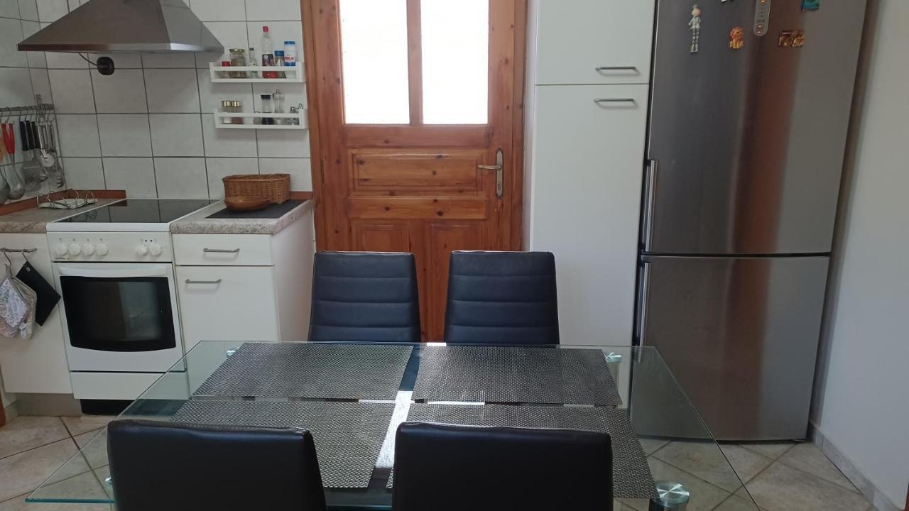 Island House In Elika - Marathias Appartement Buitenkant foto